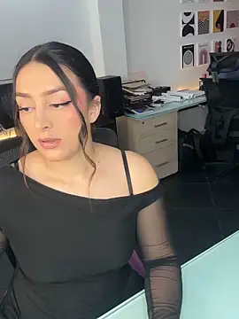 Snapshot of _KimberlyClars_ chatting on December 2, 2025, 7:15 pm KimberlyClars online show from December 2, 2025, 7:15 pm