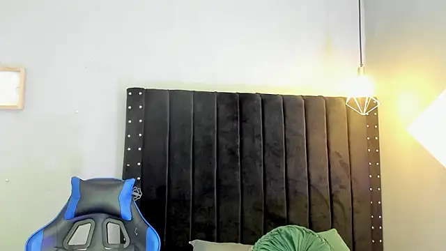 Bryan robayo5 online show from January 14, 2026, 11:14 am