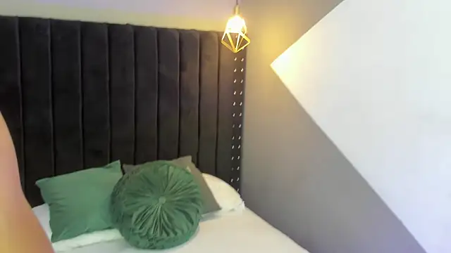 Snapshot of Bryan_robayo5 chatting on December 14, 2025, 11:16 am Bryan robayo5 online show from December 14, 2025, 11:16 am