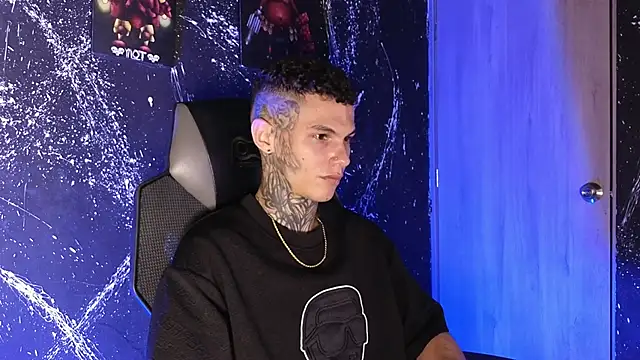 Snapshot of Paulo_527 chatting on December 4, 2025, 4:55 am Paulo 527 online show from December 4, 2025, 4:55 am