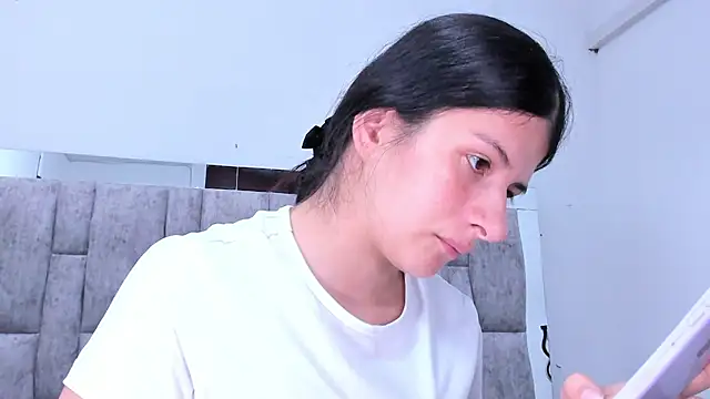 Snapshot of ZafiraNavarro chatting on March 10, 2026, 7:40 pm ZafiraNavarro online show from March 10, 2026, 7:40 pm