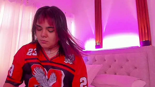 Snapshot of DakottaBluu chatting on December 2, 2025, 5:25 pm DakottaBluu online show from December 2, 2025, 5:25 pm