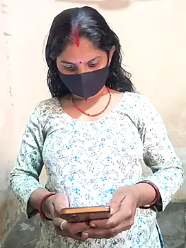 Pooja bhabhi00 online show from February 3, 2026, 7:24 am