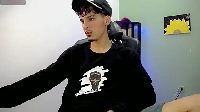 Snapshot of Yankeee_ chatting on December 5, 2025, 3:49 am Yankeee online show from December 5, 2025, 3:49 am