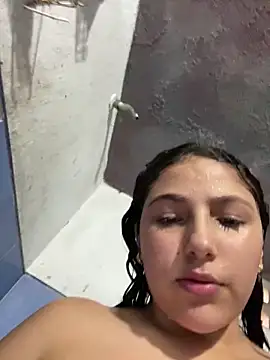 Snapshot of Emily_milk_1 chatting on December 5, 2025, 8:17 pm Emily milk 1 online show from December 5, 2025, 8:17 pm