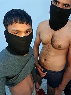 Snapshot of Amit22122 chatting on December 17, 2025, 1:05 pm Amit22122 online show from December 17, 2025, 1:05 pm