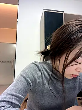 Snapshot of DMG-41 chatting on December 5, 2025, 8:24 am DMG-41 online show from December 5, 2025, 8:24 am