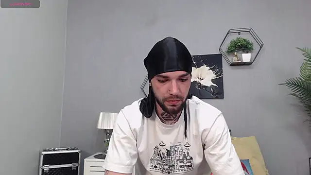 KaneHunter online show from April 27, 2026, 8:07 pm