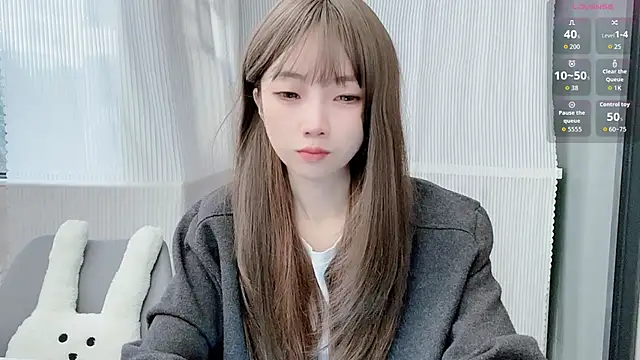 Snapshot of Fortune-PZ chatting on December 5, 2025, 2:21 am Fortune-PZ online show from December 5, 2025, 2:21 am