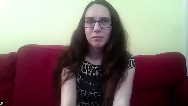 EvaClassy online show from December 15, 2025, 2:56 pm