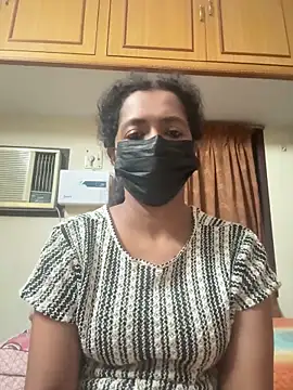 Snapshot of TeddyLover5 chatting on February 23, 2026, 5:35 pm TeddyLover5 online show from February 23, 2026, 5:35 pm