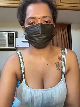 Snapshot of TeddyLover5 chatting on February 6, 2026, 6:26 pm TeddyLover5 online show from February 6, 2026, 6:26 pm