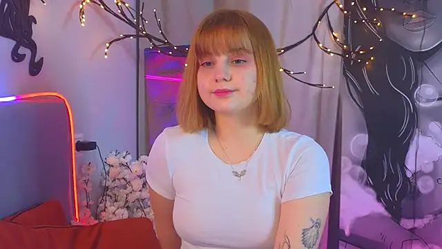 Snapshot of AsiaBritney chatting on November 29, 2025, 8:36 am AsiaBritney online show from November 29, 2025, 8:36 am