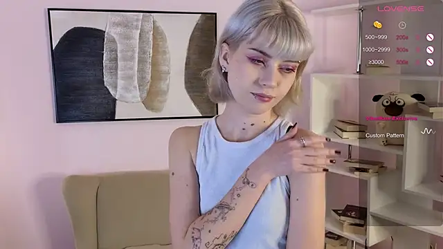 Snapshot of ember_graws chatting on November 30, 2025, 8:15 am ember graws online show from November 30, 2025, 8:15 am