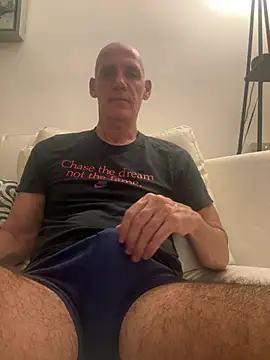 Snapshot of Elosoo chatting on June 11, 2026, 9:28 am Elosoo online show from June 11, 2026, 9:28 am