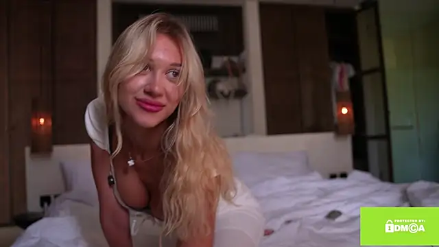 Snapshot of rodeo__drive chatting on April 14, 2026, 5:23 am rodeo drive online show from April 14, 2026, 5:23 am