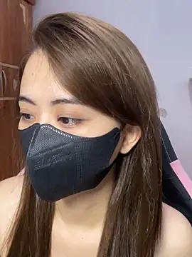 Lunamoon68 online show from May 9, 2026, 4:38 am