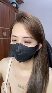 Lunamoon68 online show from May 21, 2026, 4:43 am