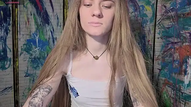 Adell Love online show from May 7, 2026, 4:32 pm