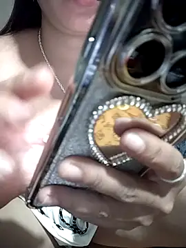 mumu661 online show from December 21, 2025, 2:08 pm