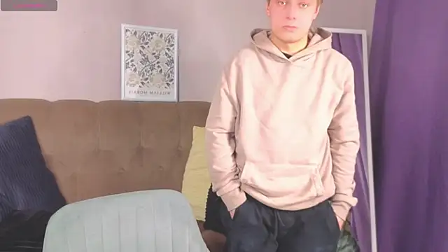 Snapshot of ZheRealKrugi chatting on December 14, 2025, 11:27 am ZheRealKrugi online show from December 14, 2025, 11:27 am