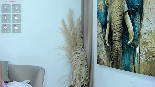 oksaana arabic online show from December 15, 2025, 10:59 pm