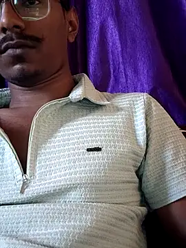 Snapshot of uk_gamer_63 chatting on December 16, 2025, 7:34 am uk gamer 63 online show from December 16, 2025, 7:34 am