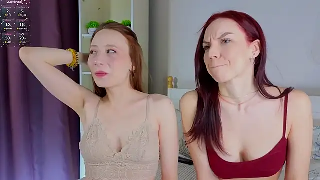 Snapshot of RavenNeubaum chatting on December 17, 2025, 1:32 am RavenNeubaum online show from December 17, 2025, 1:32 am