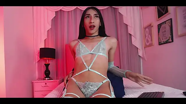 IsabelleDaza online show from February 17, 2026, 12:13 pm