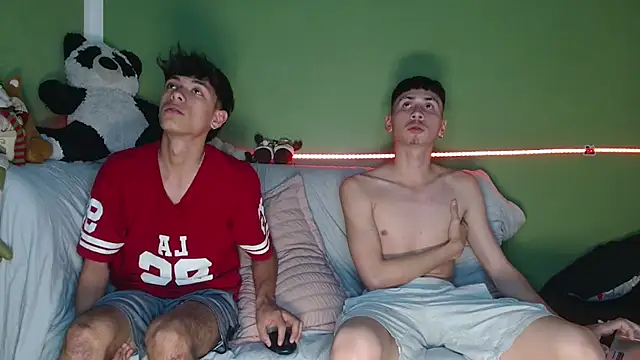 Snapshot of murb_xxx chatting on December 13, 2025, 8:04 pm murb xxx online show from December 13, 2025, 8:04 pm