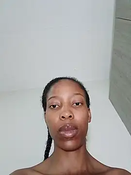 Snapshot of MsParisSmith chatting on February 20, 2026, 12:18 am MsParisSmith online show from February 20, 2026, 12:18 am