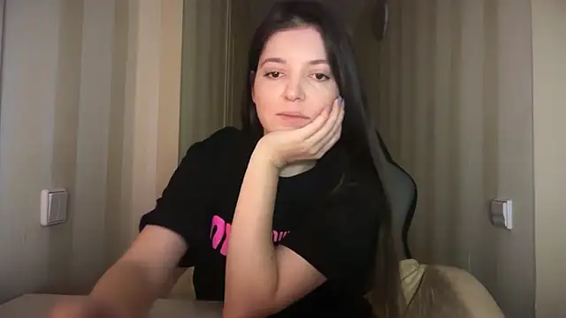 ViktoRIa pg online show from December 22, 2025, 8:20 pm