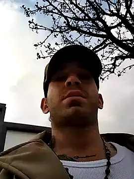 Snapshot of hazarcannn chatting on December 1, 2025, 12:39 pm hazarcannn online show from December 1, 2025, 12:39 pm