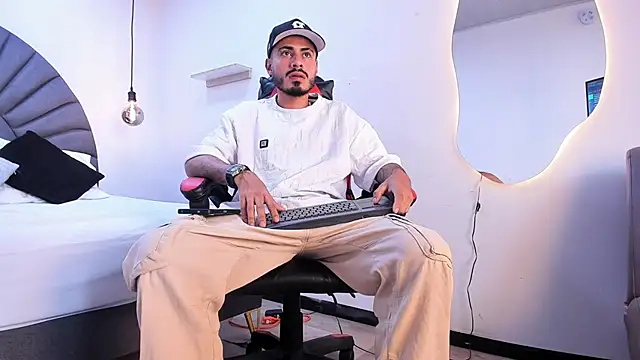 MatthewCullen online show from February 21, 2026, 9:39 pm