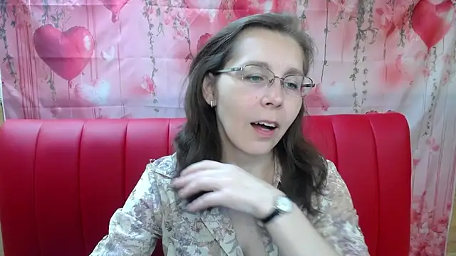 Snapshot of DaisyEdit chatting on May 10, 2026, 5:22 am DaisyEdit online show from May 10, 2026, 5:22 am