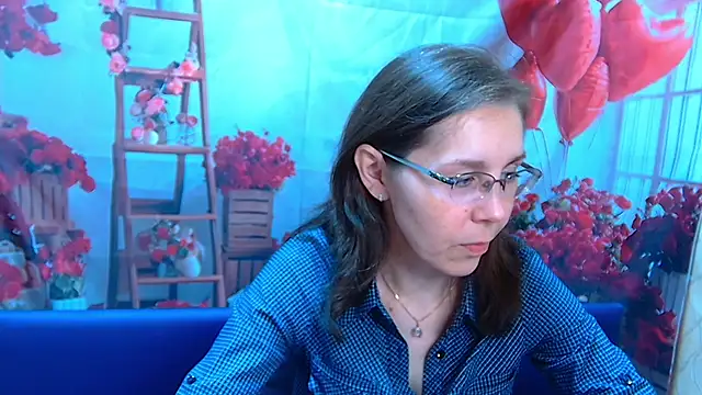 Snapshot of DaisyEdit chatting on May 3, 2026, 5:34 am DaisyEdit online show from May 3, 2026, 5:34 am