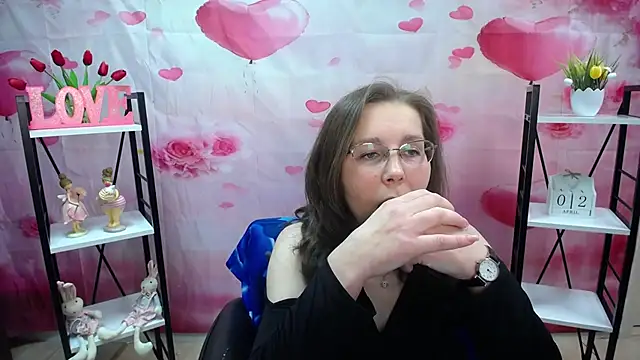 Snapshot of DaisyEdit chatting on May 2, 2026, 5:45 am DaisyEdit online show from May 2, 2026, 5:45 am