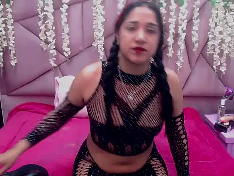 Snapshot of seleneRose69 chatting on December 5, 2025, 2:10 am seleneRose69 online show from December 5, 2025, 2:10 am