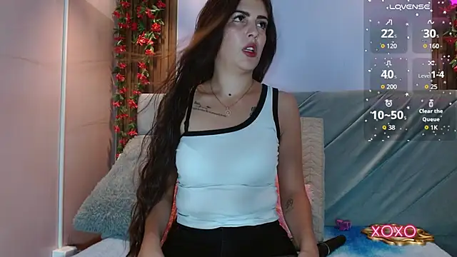 sofylove  online show from December 16, 2025, 7:18 pm