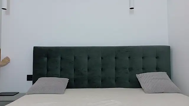 AnnaBenet online show from February 3, 2026, 6:35 pm