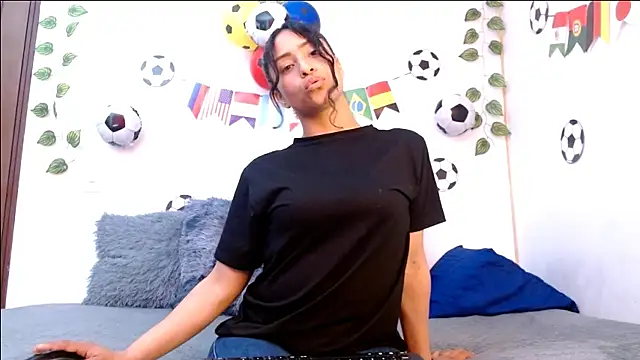 MarillynMorgan online show from July 11, 2026, 2:50 pm