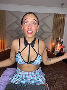 Snapshot of coraline_vera chatting on March 19, 2026, 7:36 pm coraline vera online show from March 19, 2026, 7:36 pm