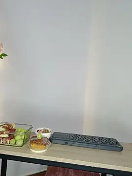 Snapshot of coraline_vera chatting on November 27, 2025, 7:36 pm coraline vera online show from November 27, 2025, 7:36 pm