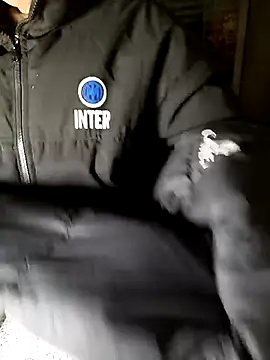 Snapshot of mimi2052 chatting on December 2, 2025, 10:06 am mimi2052 online show from December 2, 2025, 10:06 am