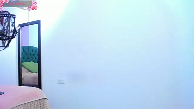 Snapshot of Ivonny_ chatting on November 29, 2025, 2:17 pm Ivonny online show from November 29, 2025, 2:17 pm