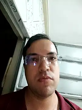 Snapshot of Silvakkfitk chatting on December 2, 2025, 12:00 am Silvakkfitk online show from December 2, 2025, 12:00 am