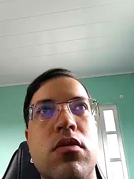 Snapshot of Silvakkfitk chatting on February 6, 2026, 11:06 am Silvakkfitk online show from February 6, 2026, 11:06 am