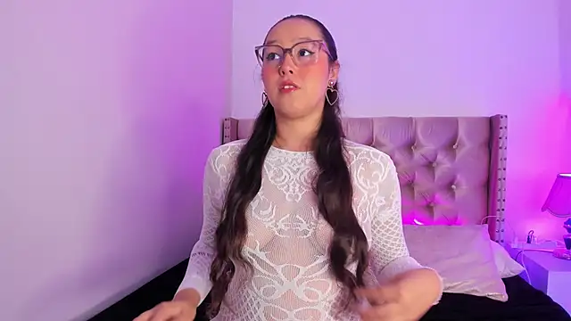  AmyAdams  online show from January 15, 2026, 5:11 am