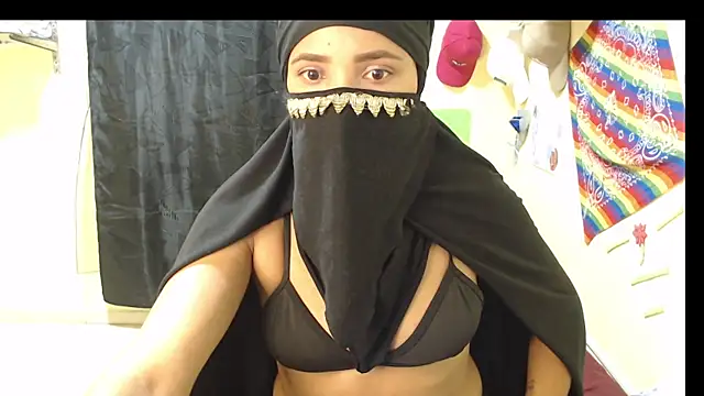 Snapshot of lia_Hazbun chatting on December 2, 2025, 2:56 am lia Hazbun online show from December 2, 2025, 2:56 am