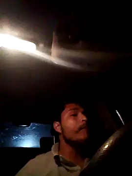 cristian112090 online show from December 21, 2025, 7:32 am